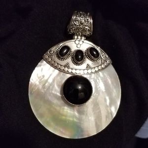Merav 925 Mother of pearl large pendant